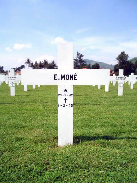 mone.e2005.jpg