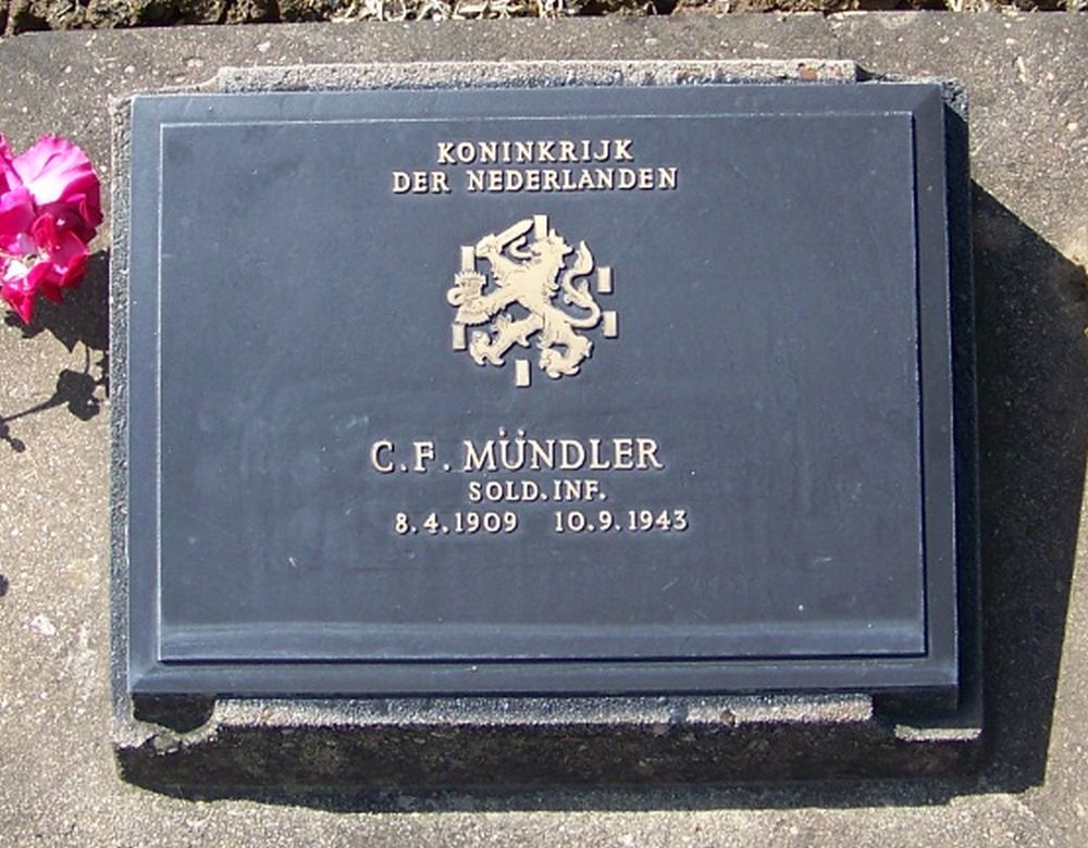 7. E. 42.JPG