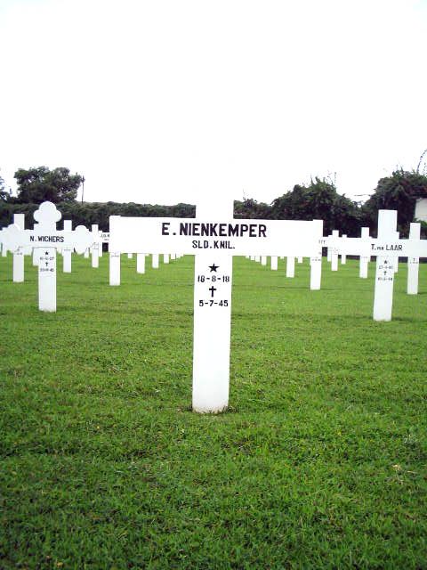nienkemper.e.2005.jpg
