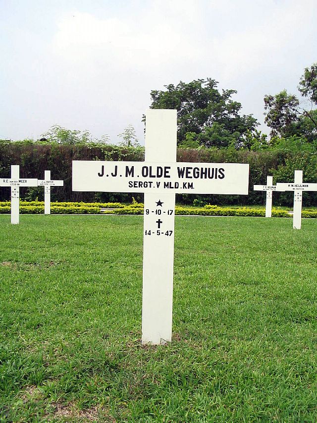 olde weghuis j.j.m.2004.jpg