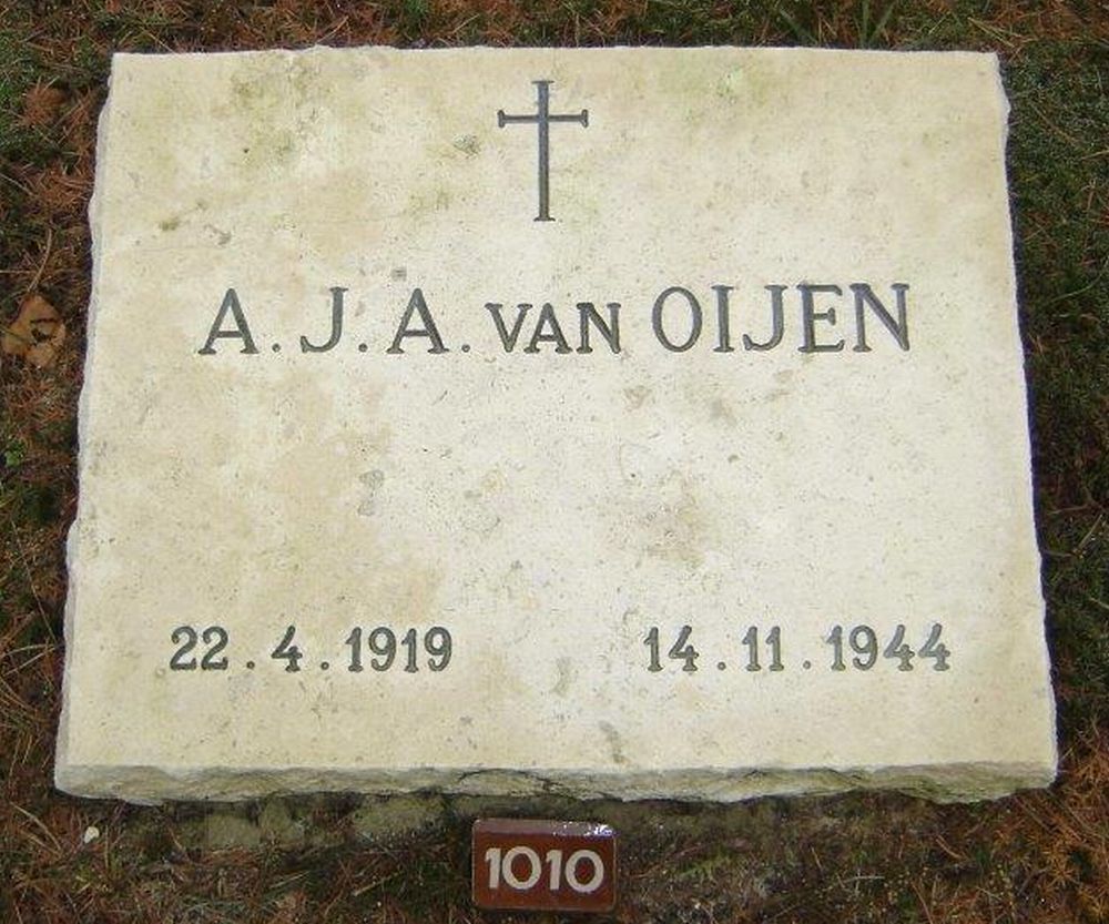 oijen.a.j.a..jpg
