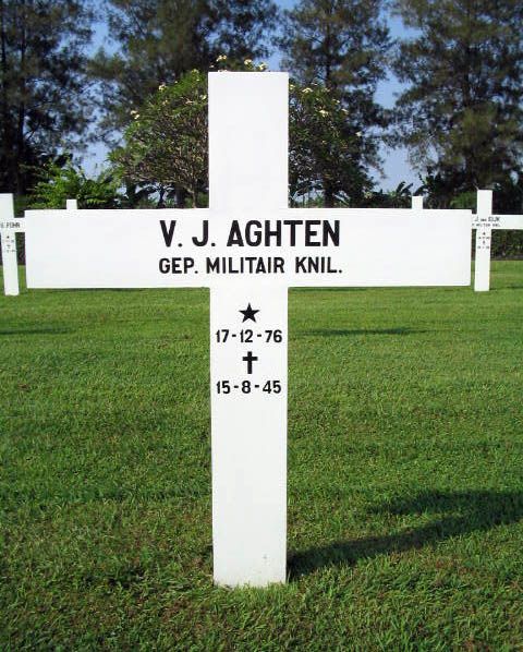 aghten v.j.2004.jpg