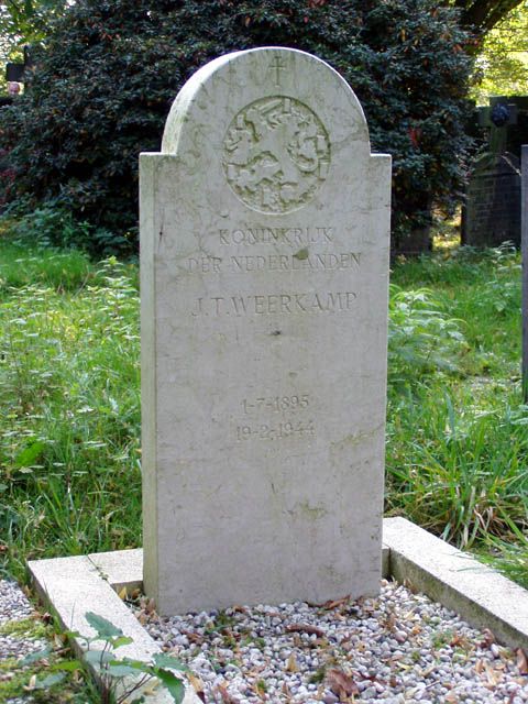 Weerkamp J.Th.2004.jpg