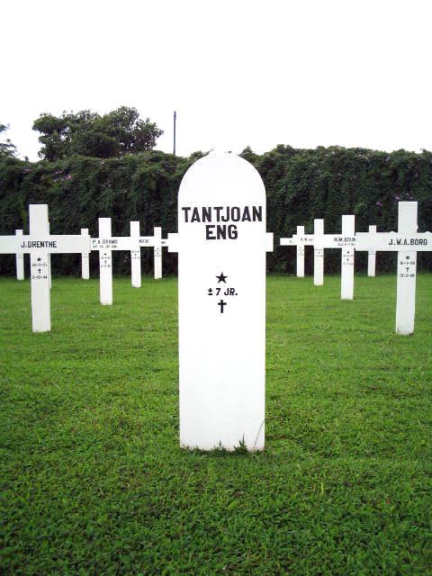 tantjoan eng.2005.jpg