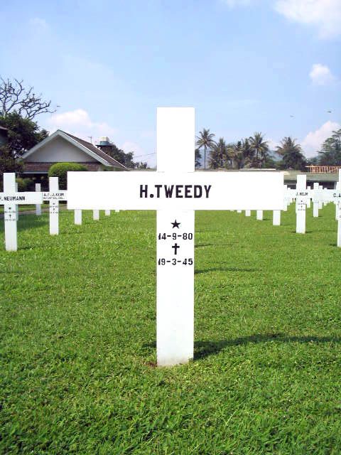tweedy.h.2005.jpg