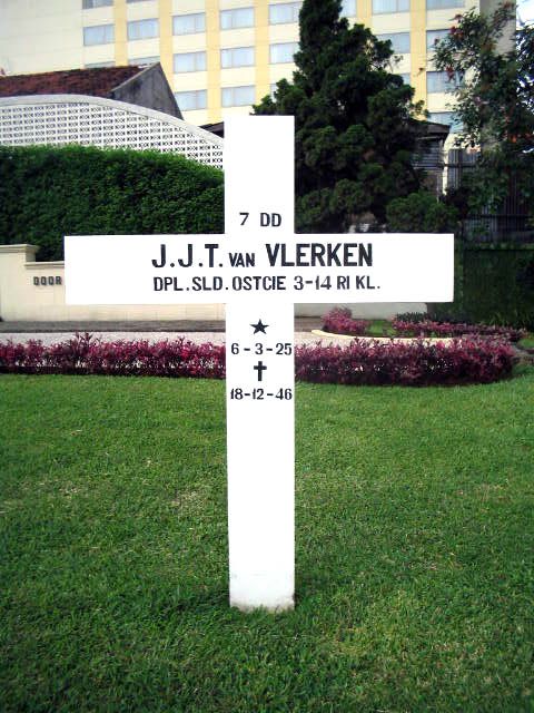 vlerken.van.j.j.t.2005.jpg