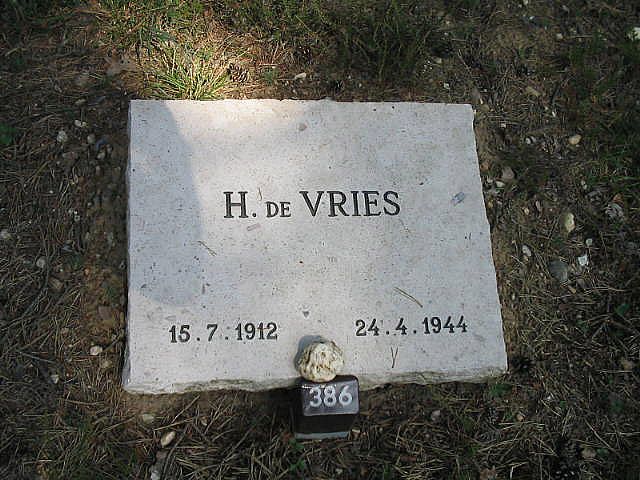 H.de Vries(1).jpg
