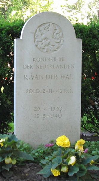 R.v.der Wal.jpg