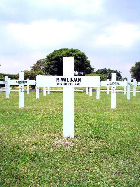 walujan.r.2005.jpg