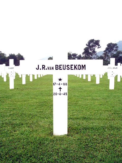 beusekom.van.j.r.2005.jpg