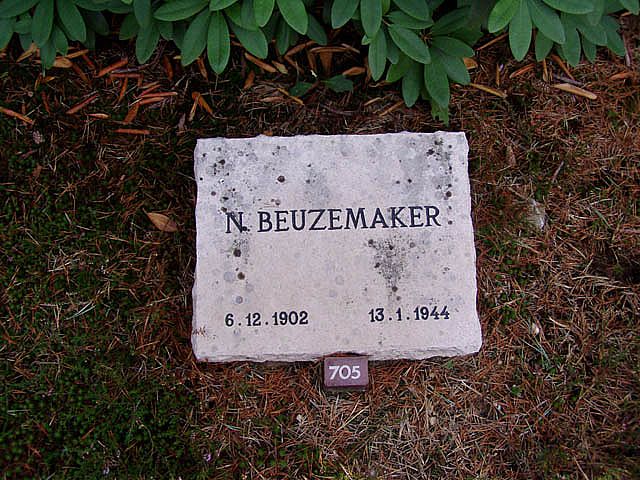 n.beuzemaker.jpg