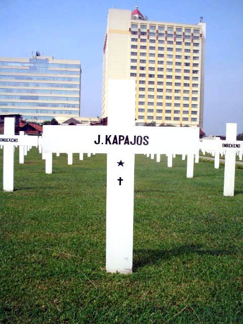 kapajos.j.2005.jpg