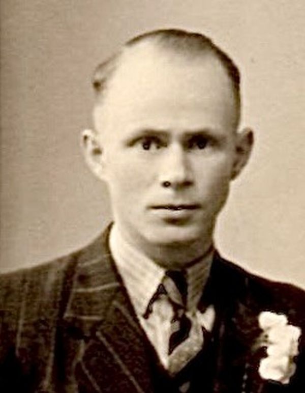 Portretfoto A. Bijholt, foto familie.jpg