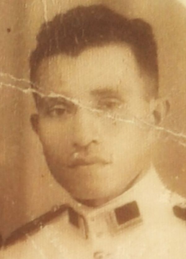 Portretfoto J. Sopacua, foto familie.jpg