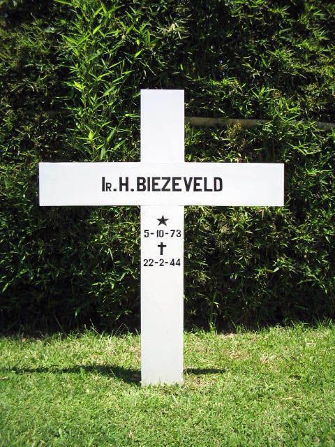 biezeveld.h.2005.jpg
