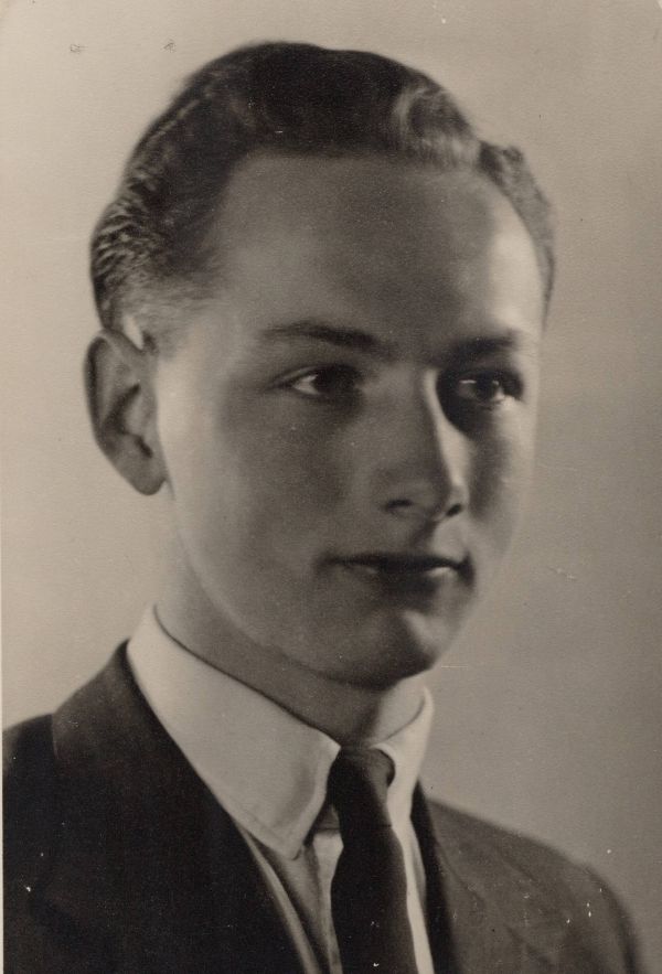 Portretfoto F. van Wijk, bron Nationaal Archief.jpg