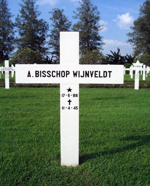 bisschop wijnveldt a.2004.jpg