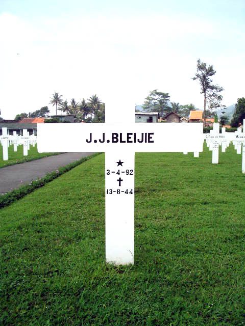 bleijie.j.j.2005.jpg