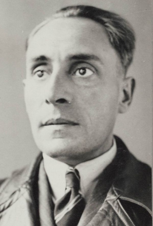 Portretfoto J.H. Heijer, foto Doodenboek Oranjehotel.jpg