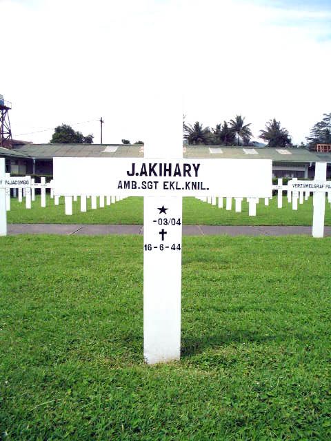 akihary.j.2005.jpg