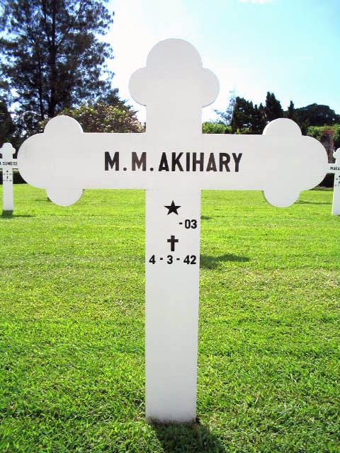 akihary.m.m.2004.jpg