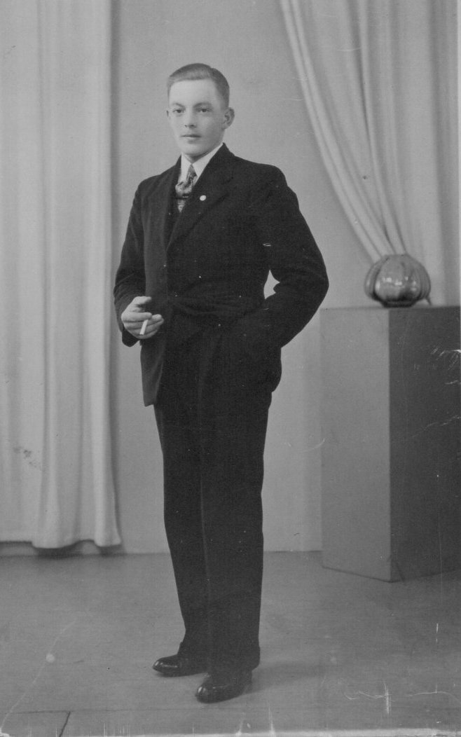 Willem-Alberts-bij-fotograaf-Hendrik-Kuiper.jpg