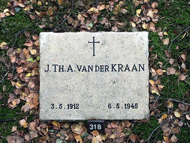 kraan.v.der.j.th.a.2005.jpg