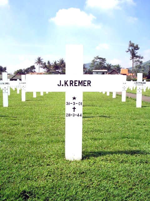 kremer.j.2005.jpg