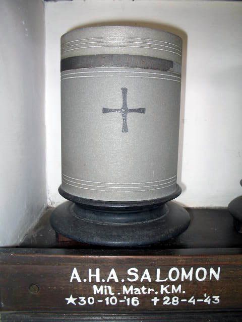 salomon.a.h.a.2005.jpg