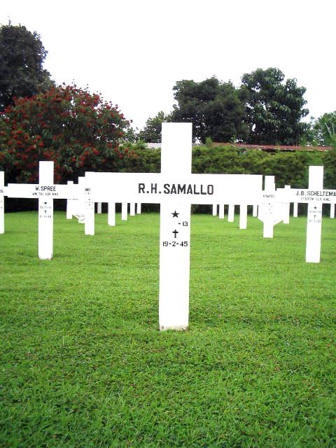 samallo.r.h.2005.jpg