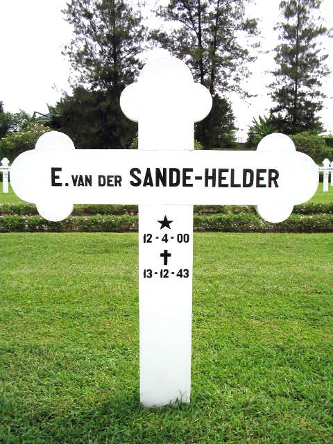 sande van der. helder e.2004.jpg