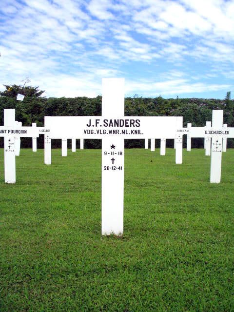 sanders.j.f.2005.jpg