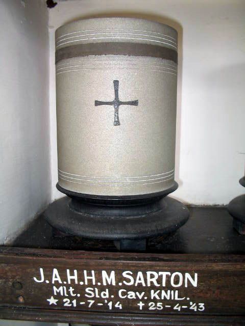 sarton.j.a.h.h.m.2005.jpg