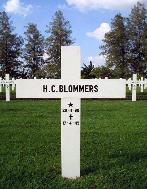 blommers.2004.jpg