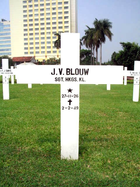 blouw.j.v.2005.jpg