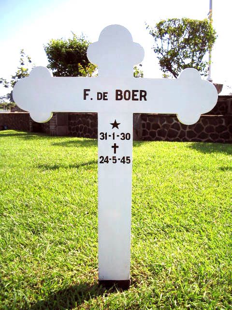 boer de f.2004.jpg