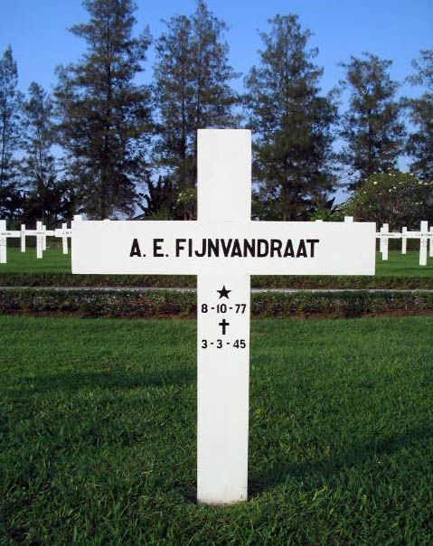 fijnvandraat a.e.2004.jpg