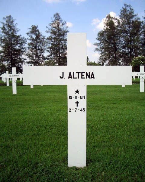 altena j.2004.jpg