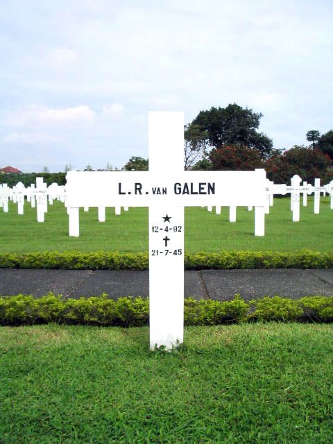galen.van.l.r.2005.jpg