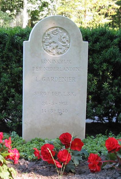 L.Gardenier.jpg