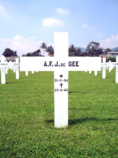 gee.de.a.f.j.2005.jpg