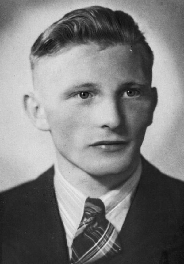 Portretfoto C.J. Sarelse, foto familie.JPG