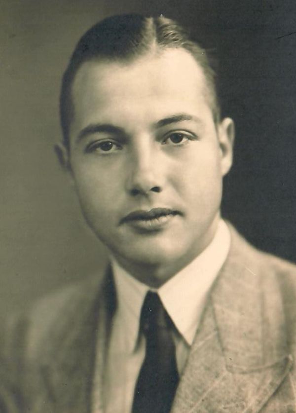 Portretfoto B.J. Nieuwenhuis, foto familie.jpg