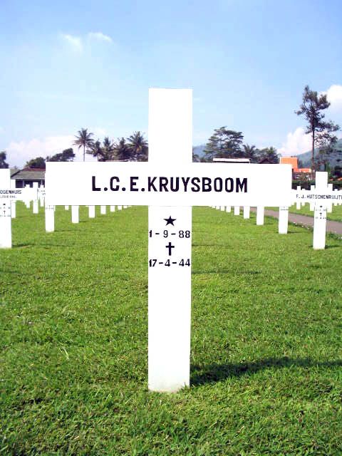 kruysboom.l.c.e.2005.jpg
