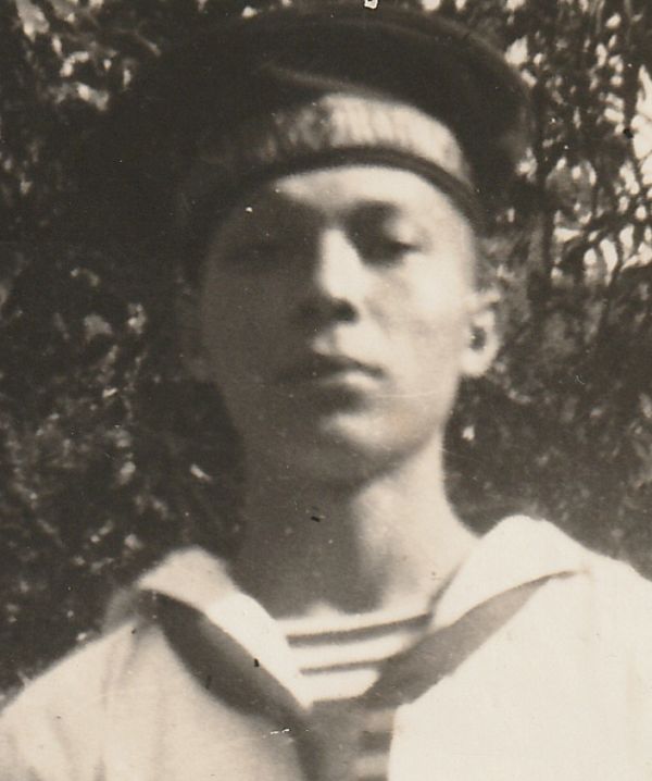 Portretfoto J. Hoffmann, foto familie.jpg