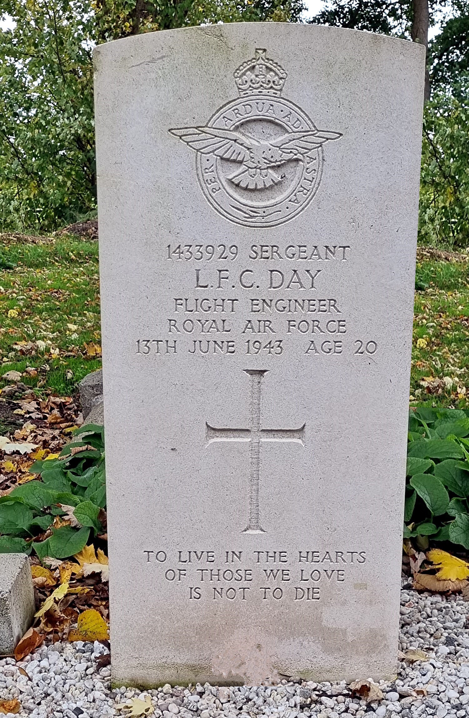 Grafhorst Grave Day Oct. 2022 S21(ed).jpg