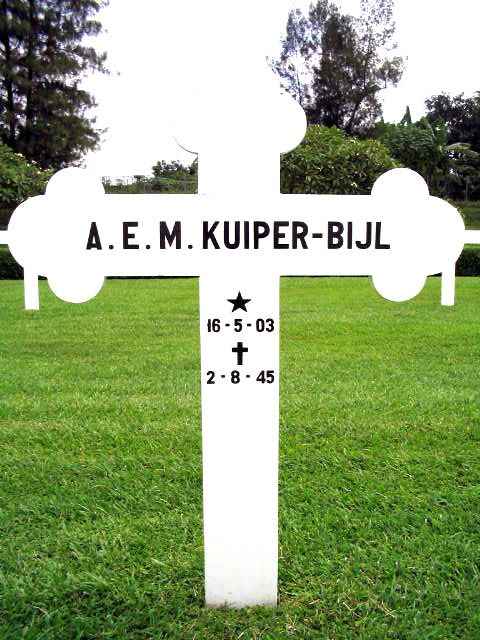 kuiper bijl.a.e.m.2004.JPG