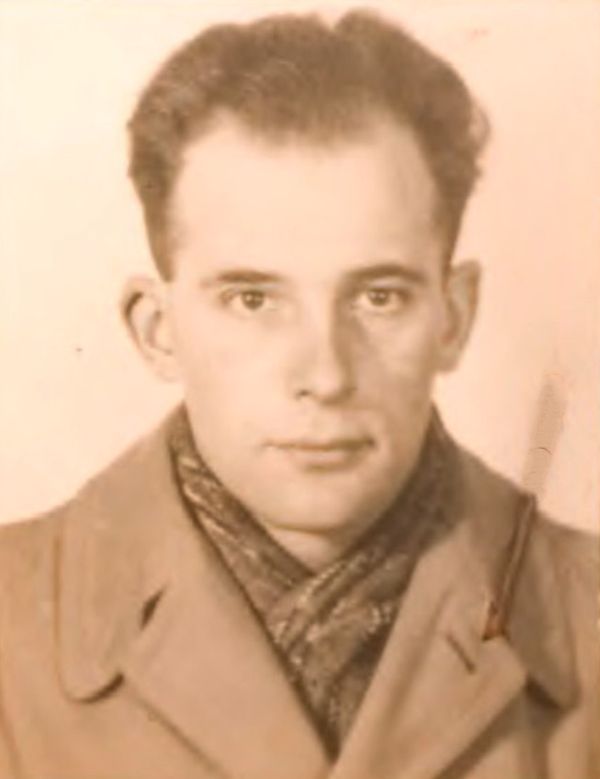Portretfoto H.J. Krüg, foto Stadsarchief Amsterdam.jpg