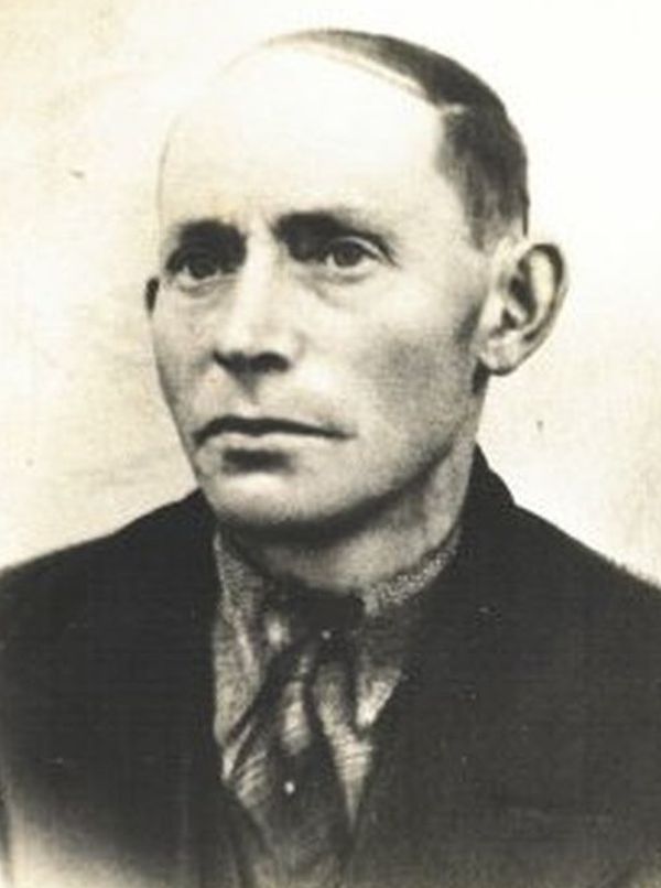 Portretfoto K. van der Weide, foto familie.jpg