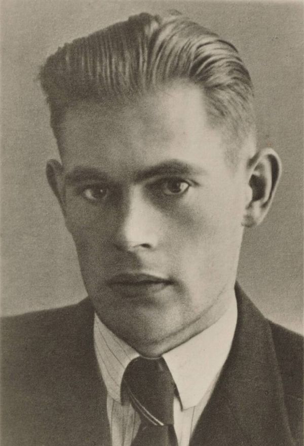 Portretfoto W. Geskus, bron Nationaal Archief.jpg